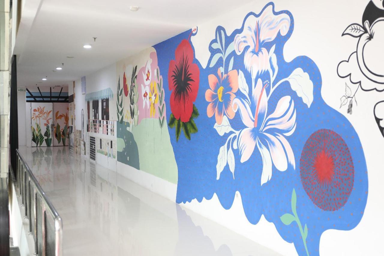 Heavenly Land Family Hotel ปาเลมบัง ภายนอก รูปภาพ