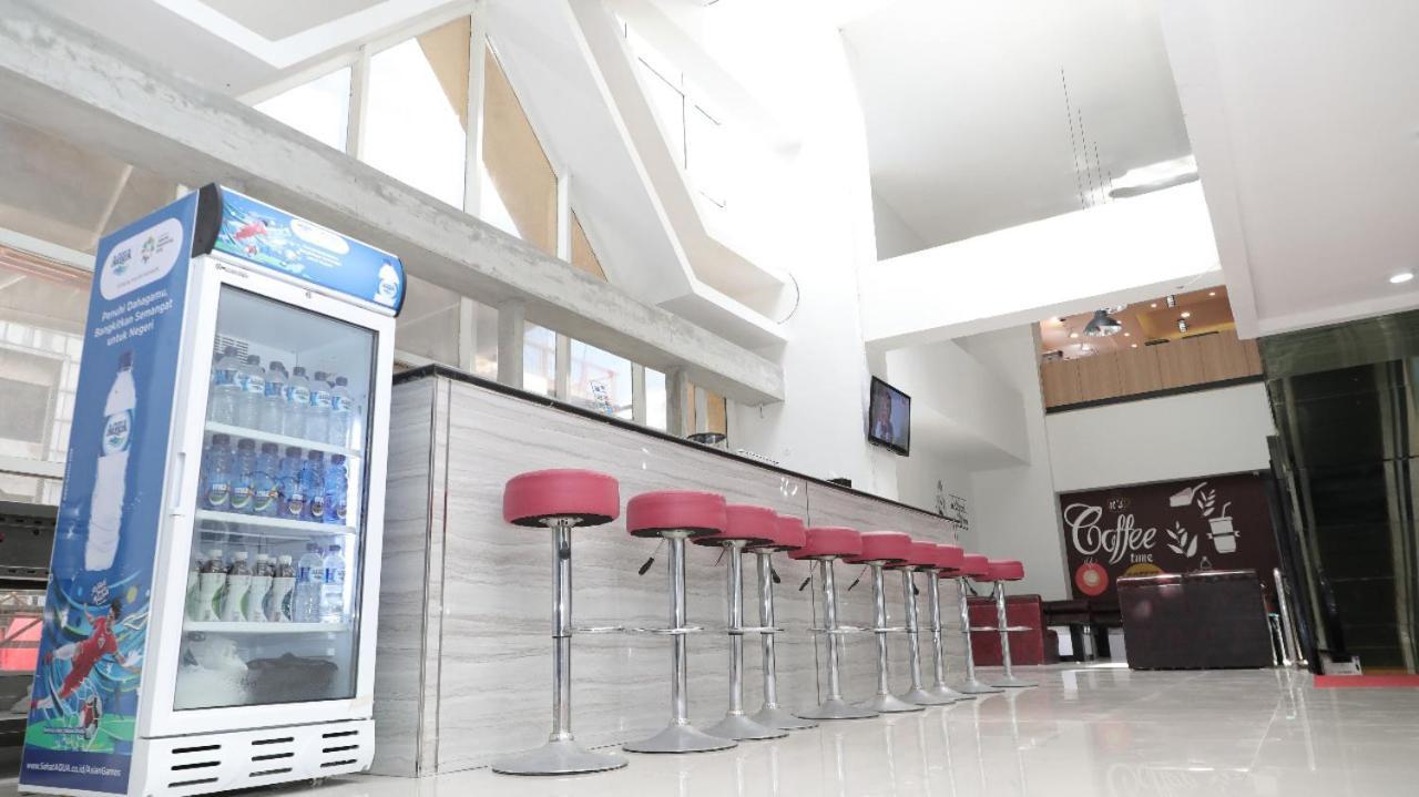 Heavenly Land Family Hotel ปาเลมบัง ภายนอก รูปภาพ