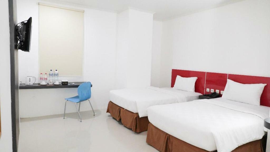 Heavenly Land Family Hotel ปาเลมบัง ภายนอก รูปภาพ